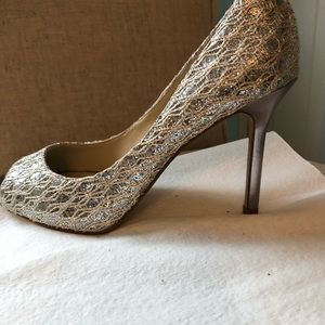 Enzo Angiolini beautiful open toed silver sparkle and thread pump. 6.5. 3” heel